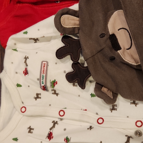 Set of Christmas Onesies - Picture 2 of 5